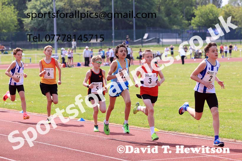 Boys Under-13s 800 metres, 2024 North Eastern Track and Field Champs., Middlesbrough.  Photo: David T. Hewitson/Sports for All Pics